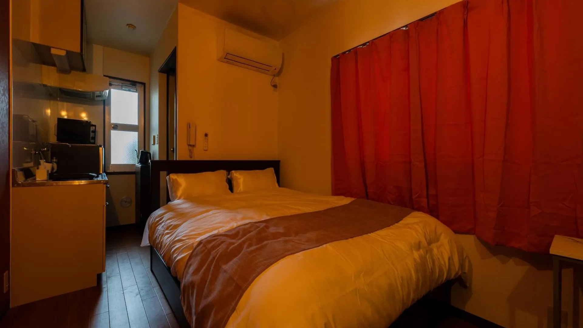 浅草駅徒歩4分,浅草寺8分,上野駅5分,カッパ橋道具街4分,Switch,Wi-Fi Apartment Tokyo Japan