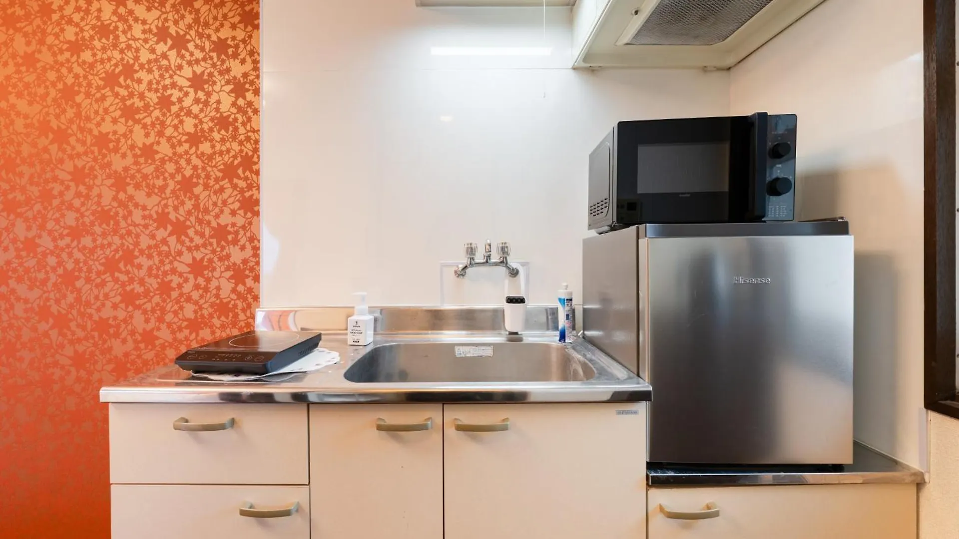 浅草駅徒歩4分,浅草寺8分,上野駅5分,カッパ橋道具街4分,Switch,Wi-Fi Apartment Tokyo 0*,  Japan