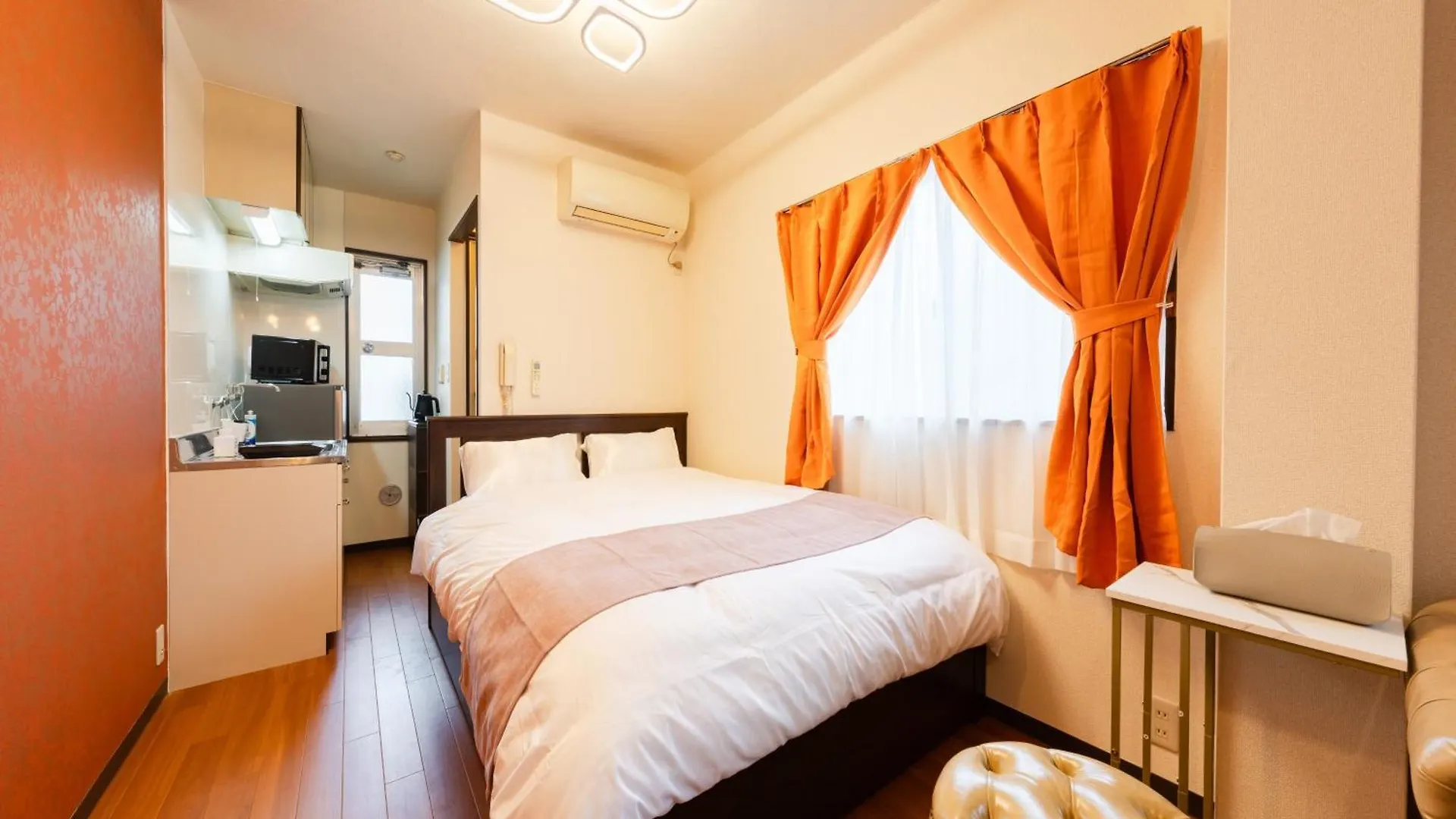 浅草駅徒歩4分,浅草寺8分,上野駅5分,カッパ橋道具街4分,Switch,Wi-Fi Apartment Tokyo